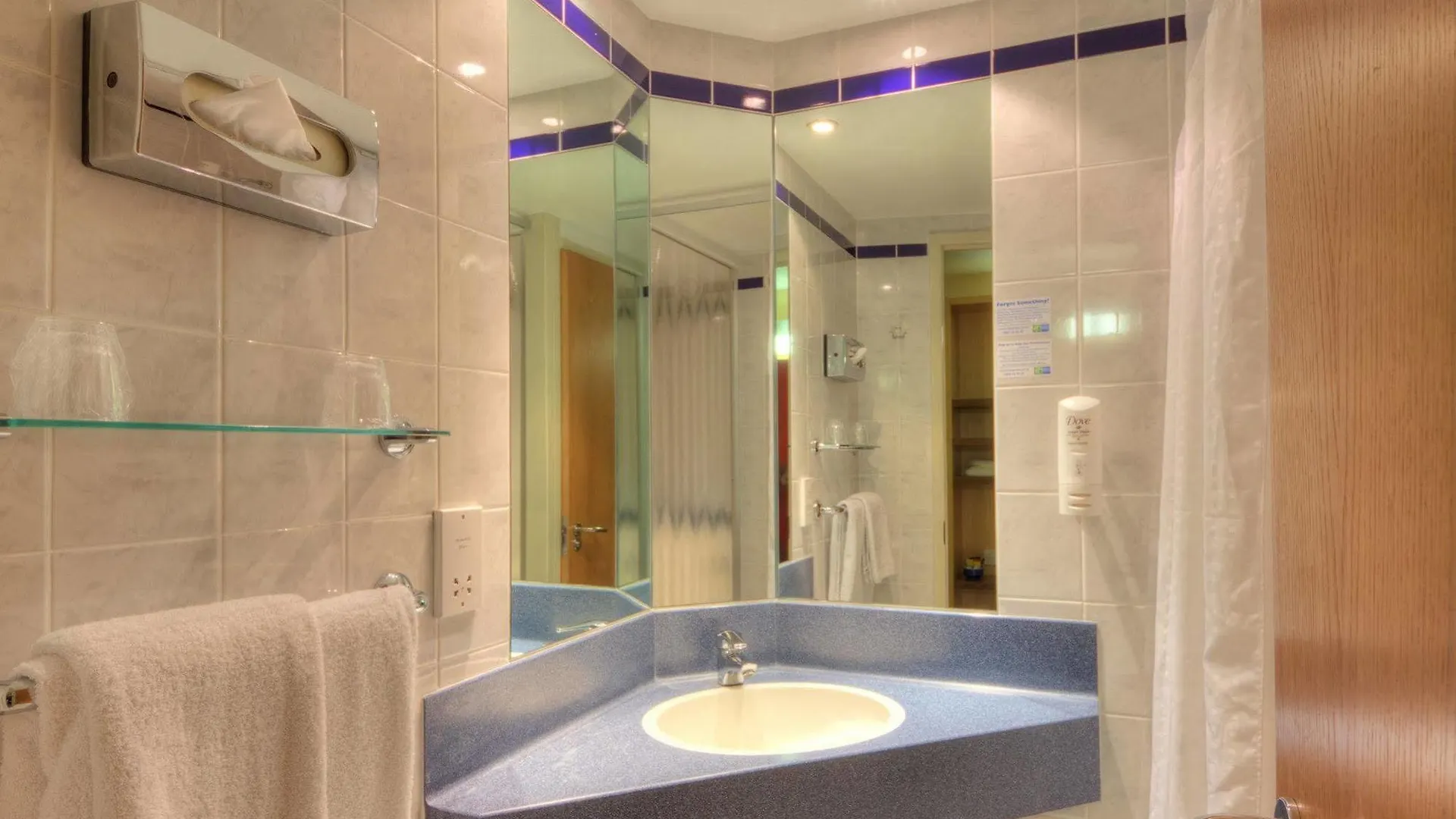 *** Hotel Holiday Inn Express London Limehouse By Ihg United Kingdom